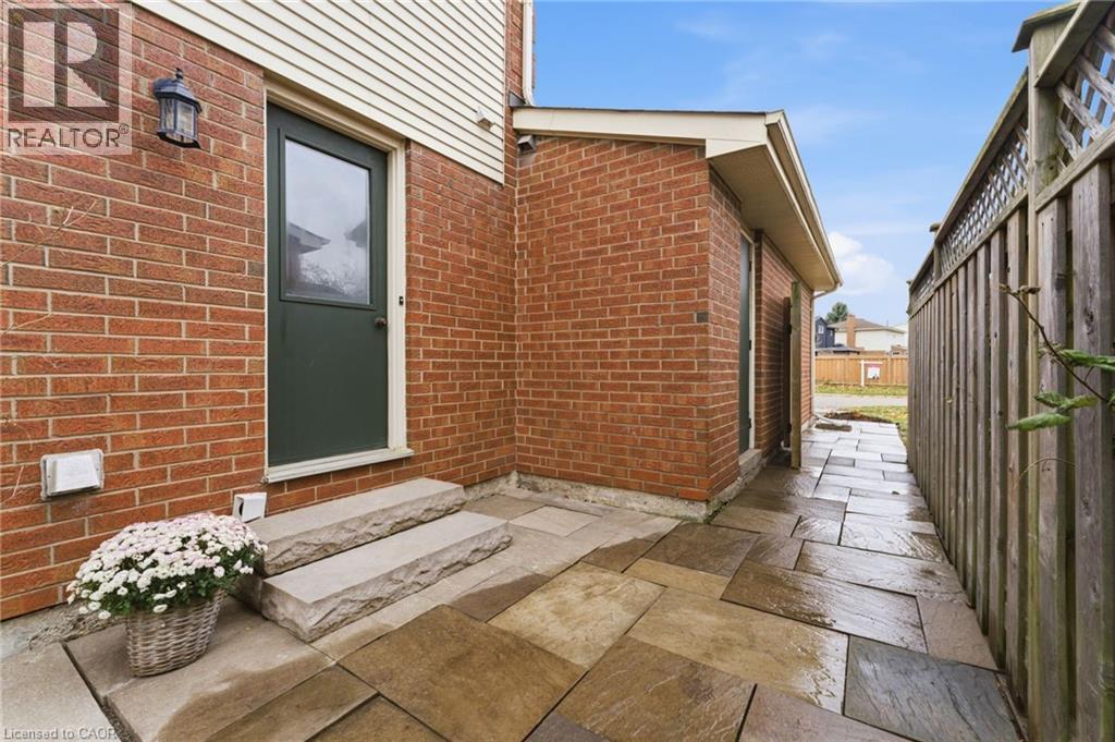 2163 Winding Way, Burlington, ON - Outdoor With Exterior