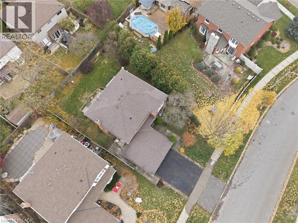 2163 Winding Way, Burlington, ON - With View