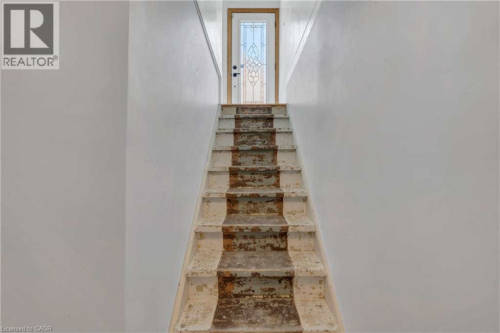 446 East 36Th Street, Hamilton, ON - Indoor Photo Showing Other Room