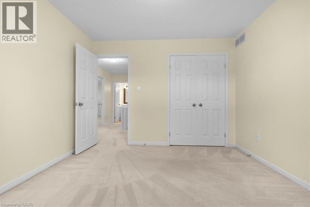 bedroom - 90 Westlawn Drive, Hamilton, ON - Indoor Photo Showing Other Room