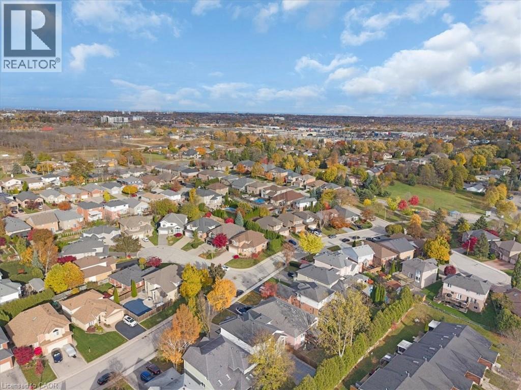Aerial view of property and surrounding area with nearby suburban area - 90 Westlawn Drive, Hamilton, ON - Outdoor With View