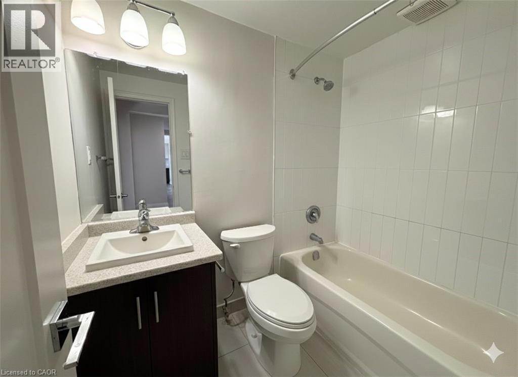 280 Lorne Avenue, Kitchener, ON - Indoor Photo Showing Bathroom