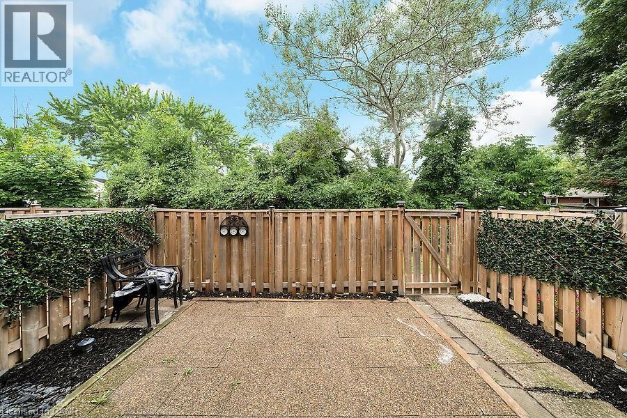 1015 Upper Gage Avenue Unit# 4, Hamilton, ON - Outdoor