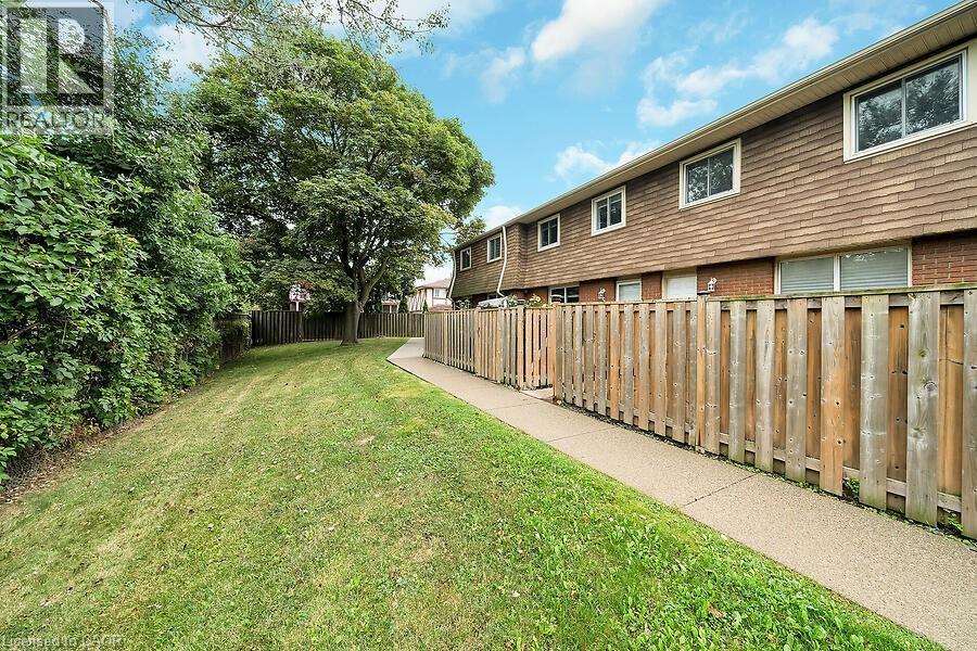 1015 Upper Gage Avenue Unit# 4, Hamilton, ON - Outdoor