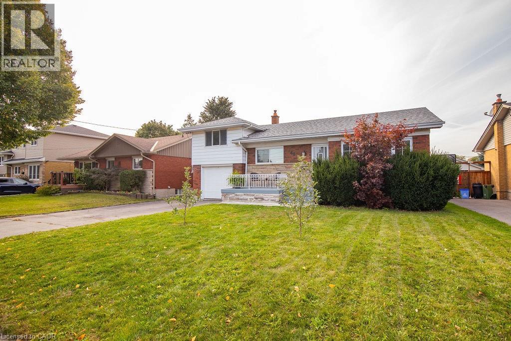 60 Ivy Lea Place, Hamilton, ON - Outdoor