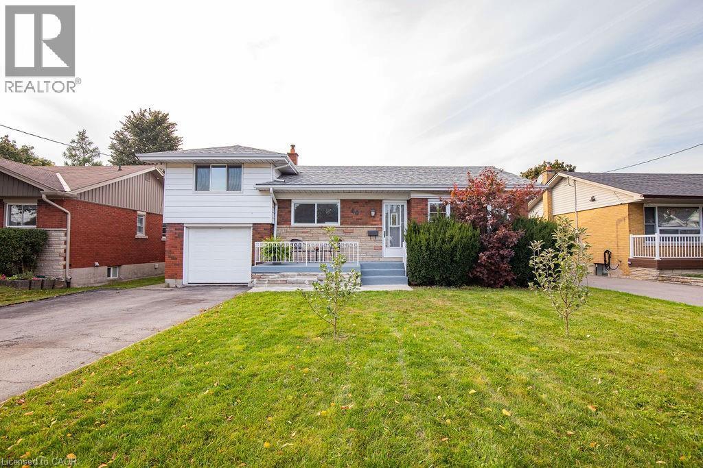 60 Ivy Lea Place, Hamilton, ON - Outdoor