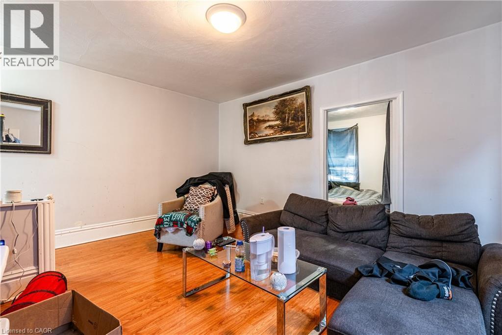 55 Cannon Street W, Hamilton, ON - Indoor Photo Showing Living Room