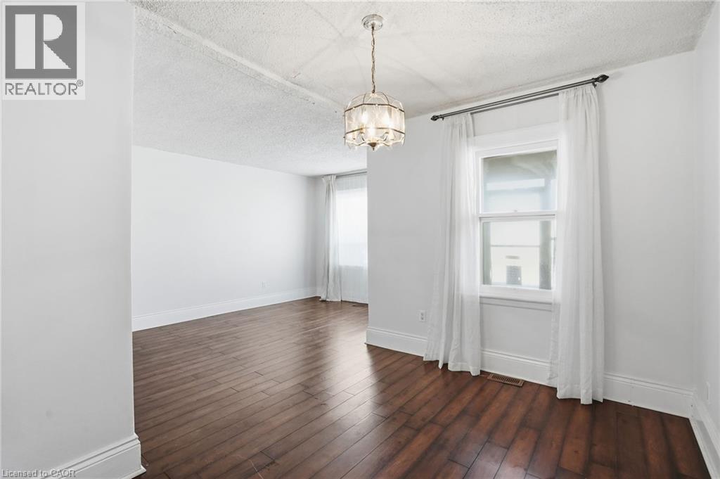 246 Cope Street, Hamilton, ON - Indoor Photo Showing Other Room