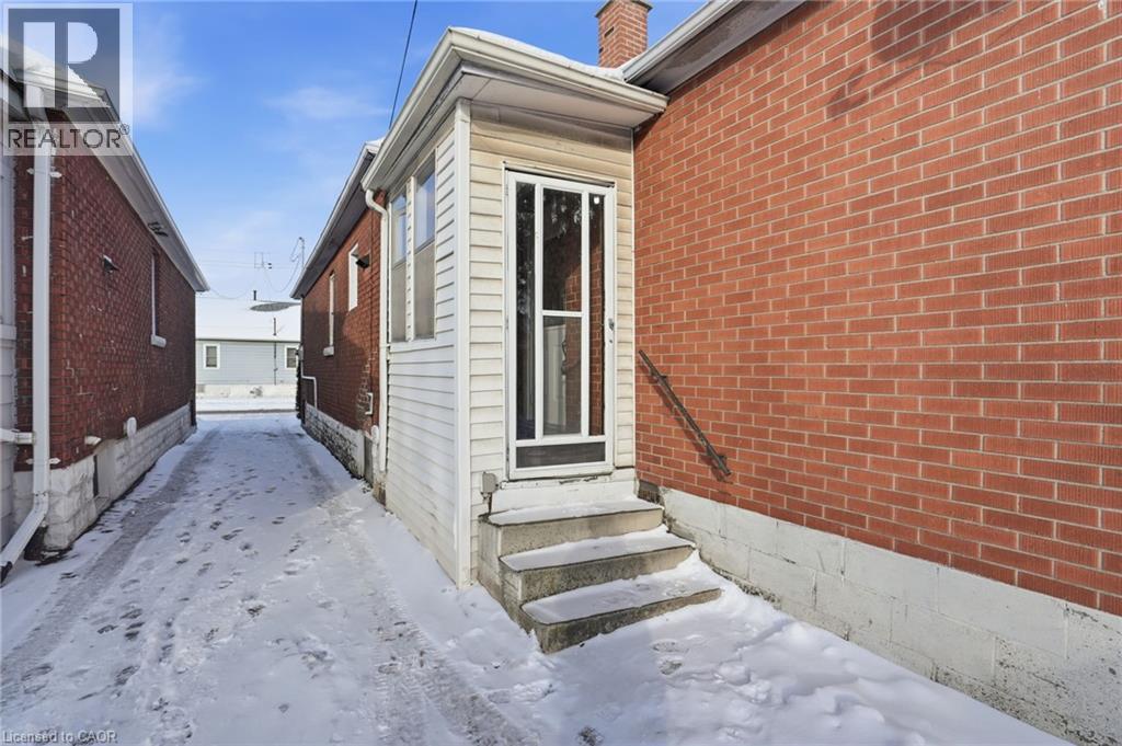 246 Cope Street, Hamilton, ON - Outdoor With Exterior