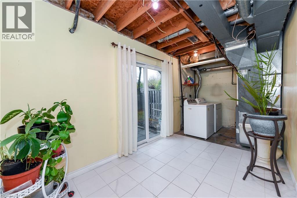 85 Enmount Drive, Brampton, ON - Indoor Photo Showing Laundry Room