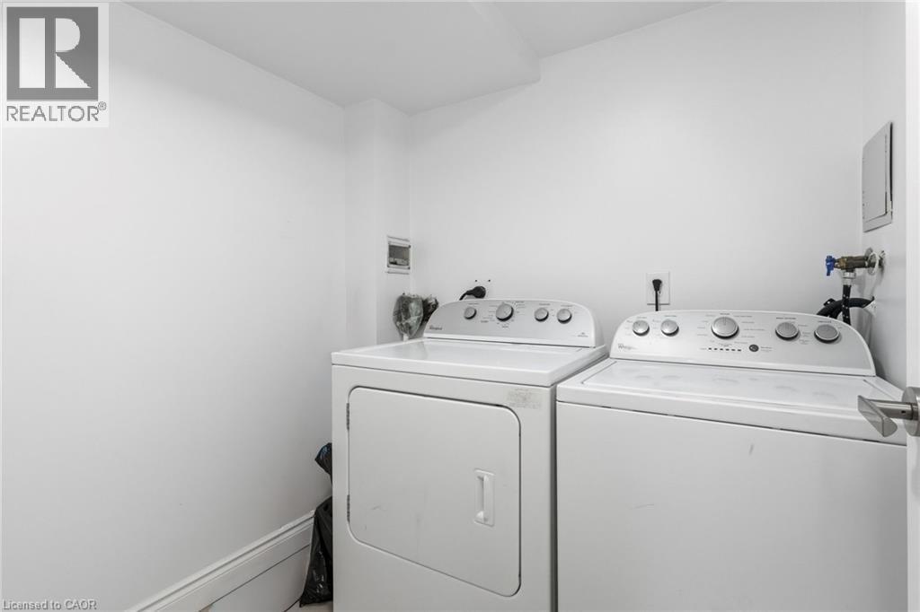 700 Dynes Road Unit# 616, Burlington, ON - Indoor Photo Showing Laundry Room