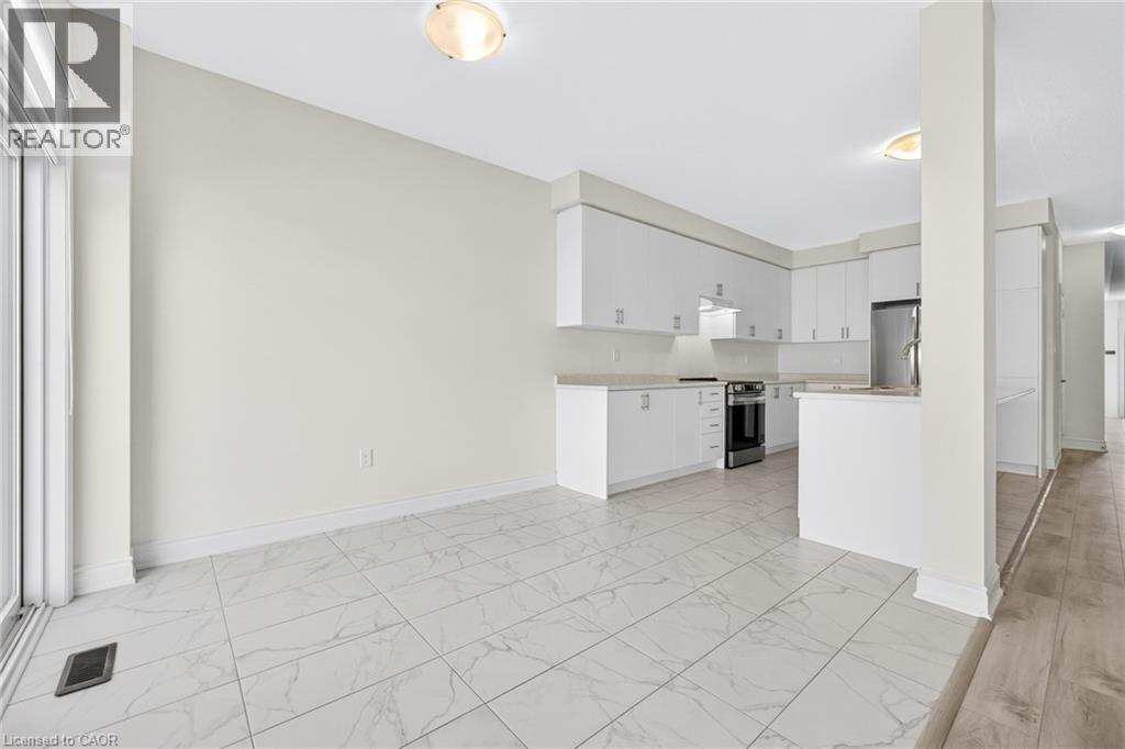 47 Bloomfield Crescent, Cambridge, ON - Indoor Photo Showing Kitchen