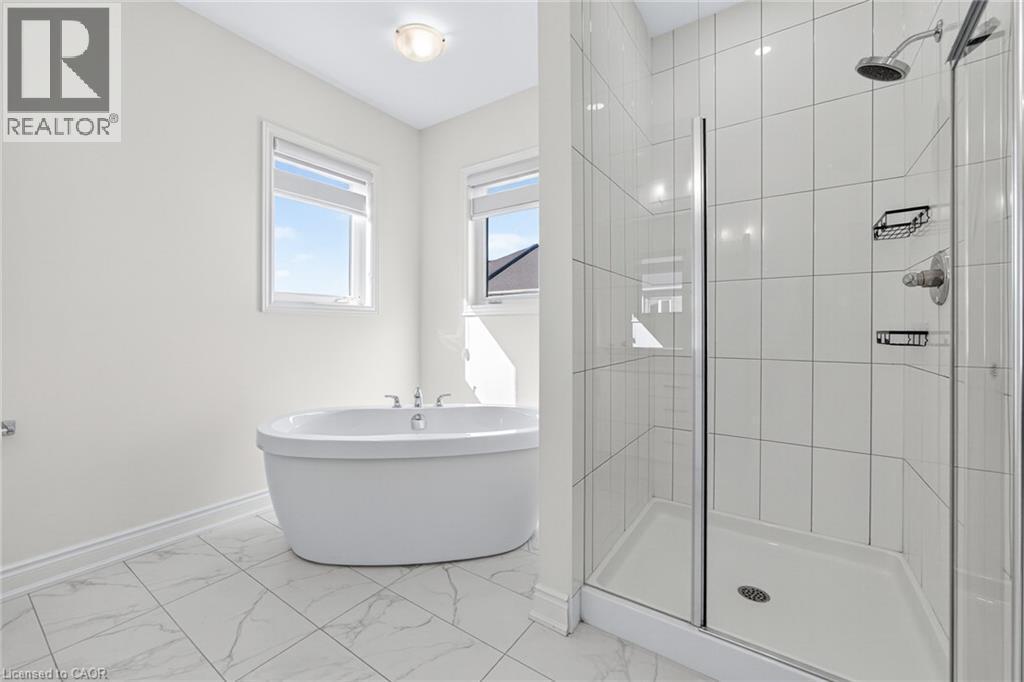 47 Bloomfield Crescent, Cambridge, ON - Indoor Photo Showing Bathroom