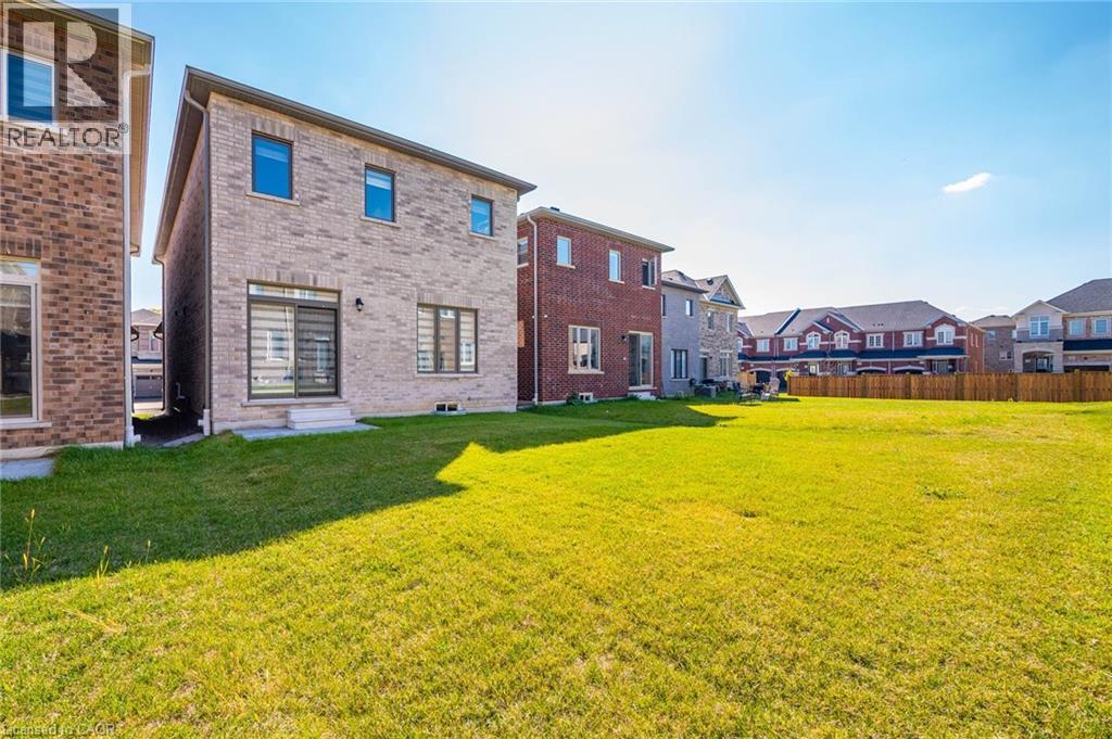 47 Bloomfield Crescent, Cambridge, ON - Outdoor