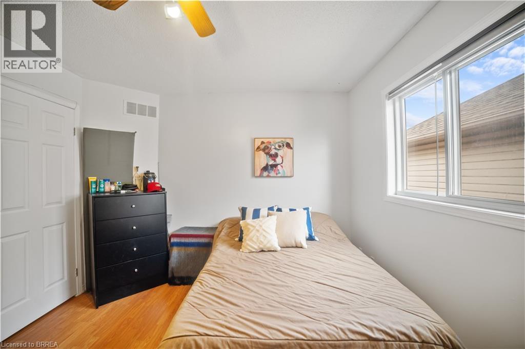 6 Bridgette Drive, Hamilton, ON - Indoor Photo Showing Bedroom