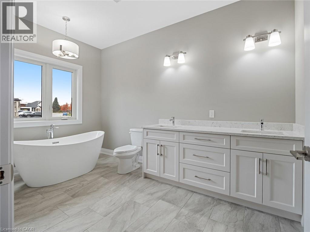 149 Willowbrook Drive, Welland, ON - Indoor Photo Showing Bathroom