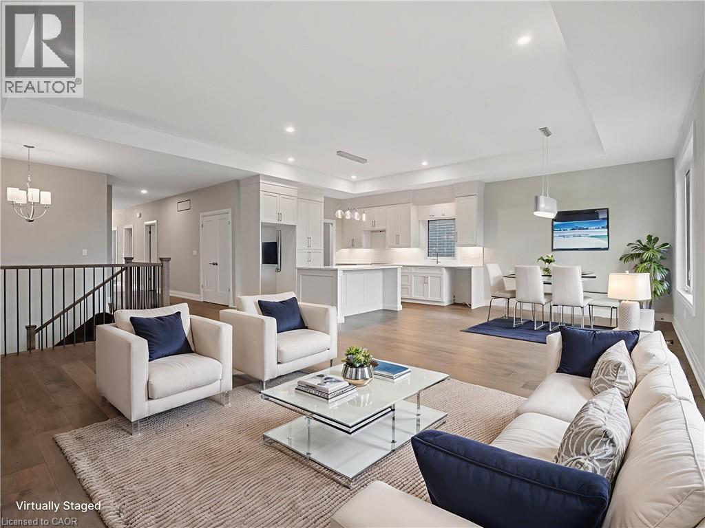 149 Willowbrook Drive, Welland, ON - Indoor Photo Showing Living Room
