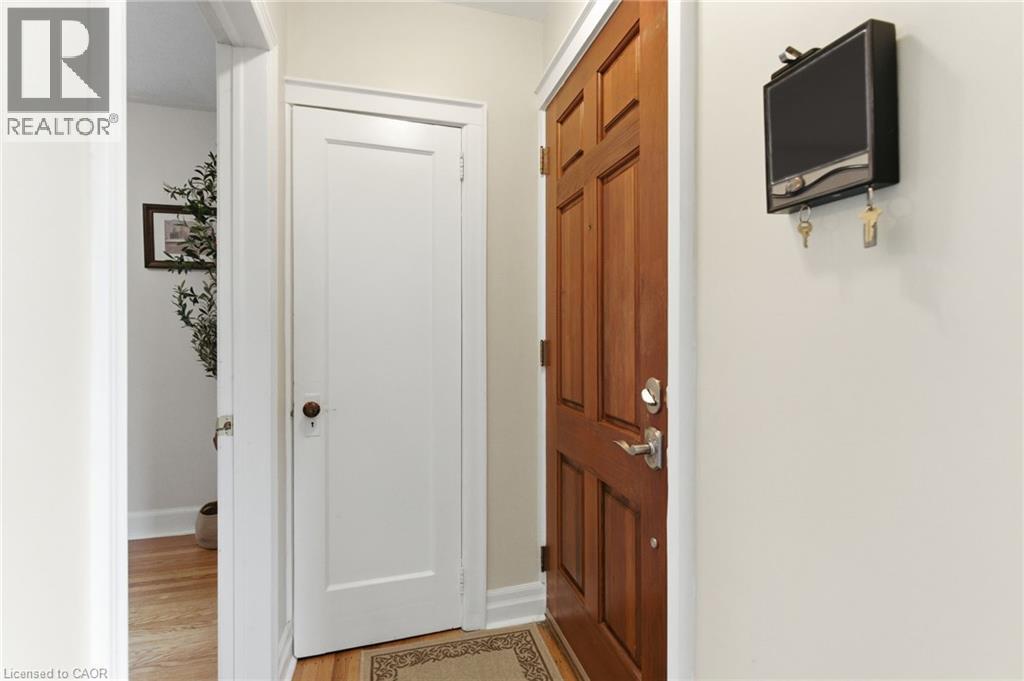 76 East 15Th Street, Hamilton, ON - Indoor Photo Showing Other Room