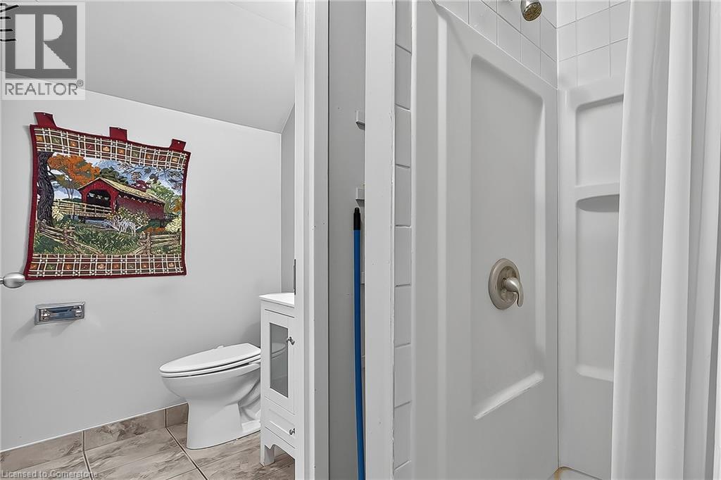 43 Dupont Street E, Waterloo, ON - Indoor Photo Showing Bathroom
