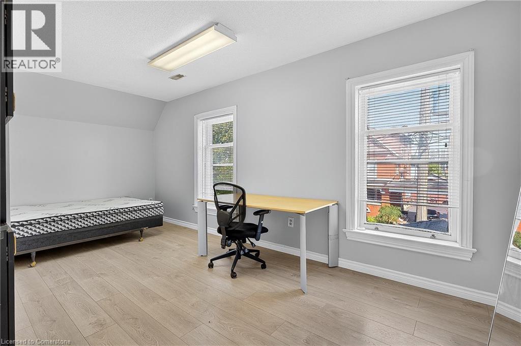 43 Dupont Street E, Waterloo, ON - Indoor Photo Showing Other Room