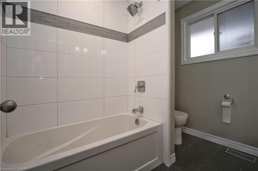 61 Bosworth Crescent, Kitchener, ON - Indoor Photo Showing Bathroom