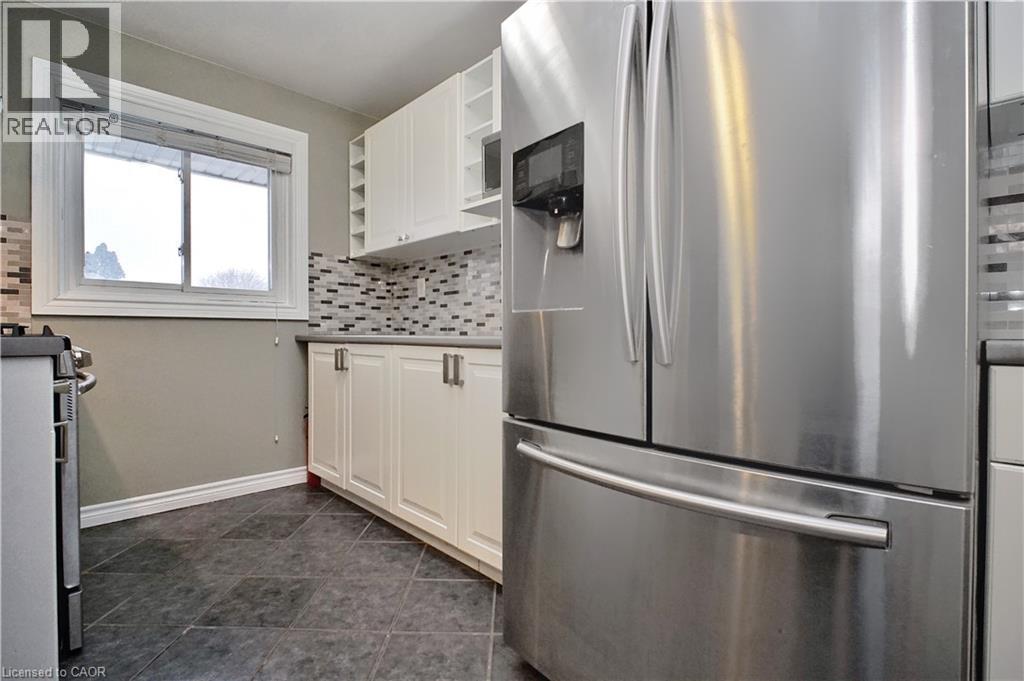 61 Bosworth Crescent, Kitchener, ON - Indoor Photo Showing Kitchen