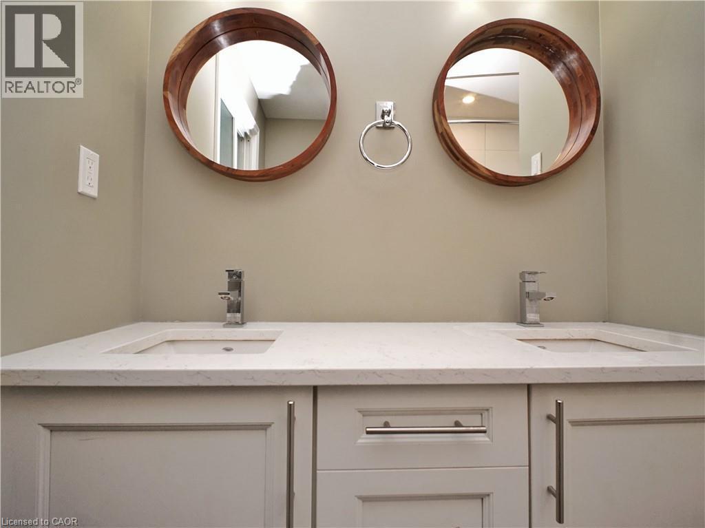 61 Bosworth Crescent, Kitchener, ON - Indoor Photo Showing Bathroom
