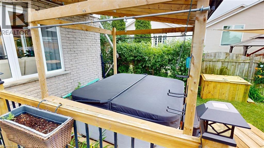 51 Highgate Road, Kitchener, ON - Outdoor With Exterior