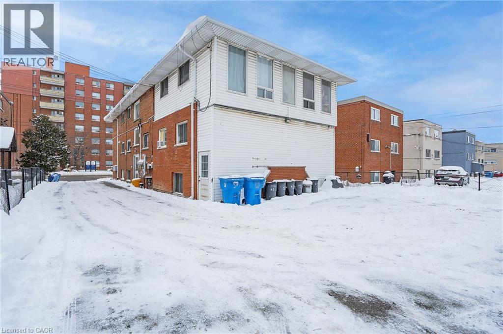 253 Mohawk Road E, Hamilton, ON - Outdoor