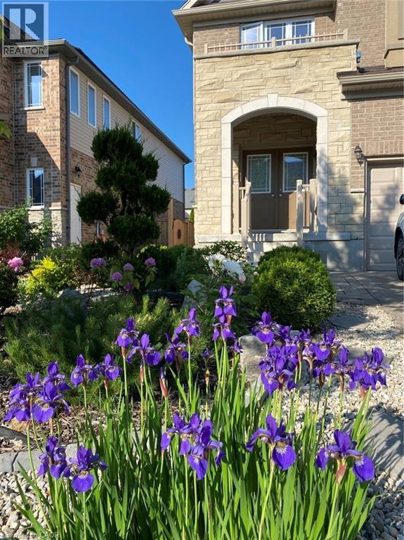 130 Coopershawk Street, Kitchener, ON - Outdoor