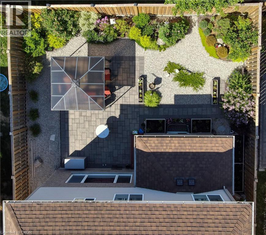 130 Coopershawk Street, Kitchener, ON - Outdoor