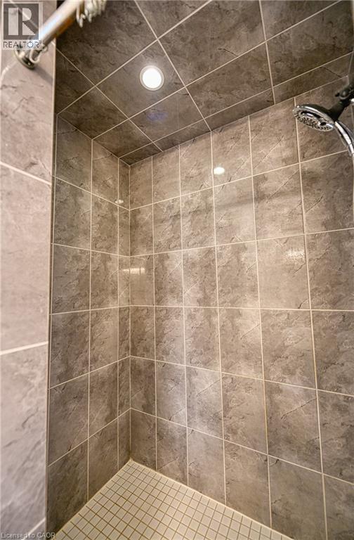 130 Coopershawk Street, Kitchener, ON - Indoor Photo Showing Bathroom