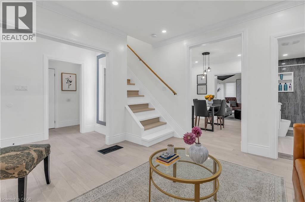 445 Moore Street, Cambridge, ON - Indoor