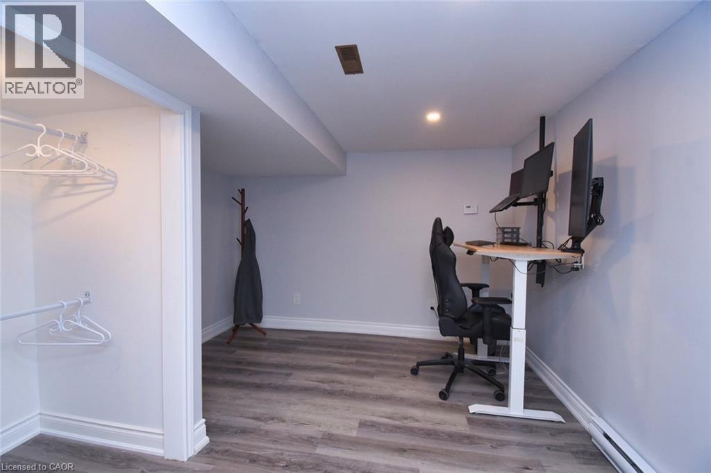 1284 Highway 54, Caledonia, ON - Indoor