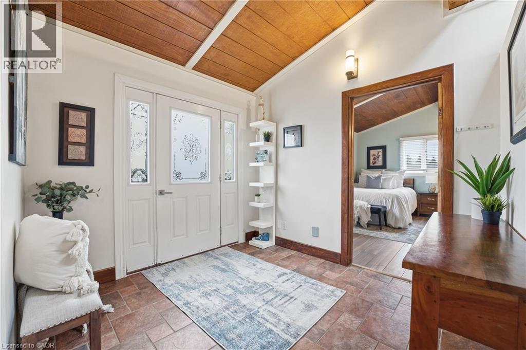 430 Winniett Street, Caledonia, ON - Indoor Photo Showing Other Room