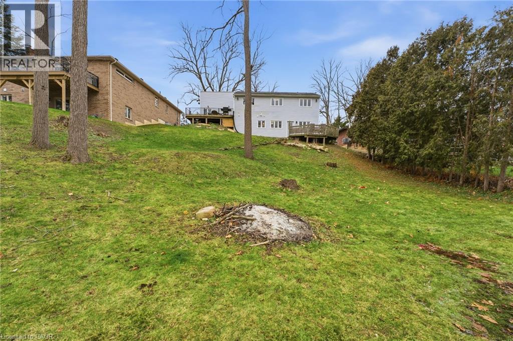 430 Winniett Street, Caledonia, ON - Outdoor