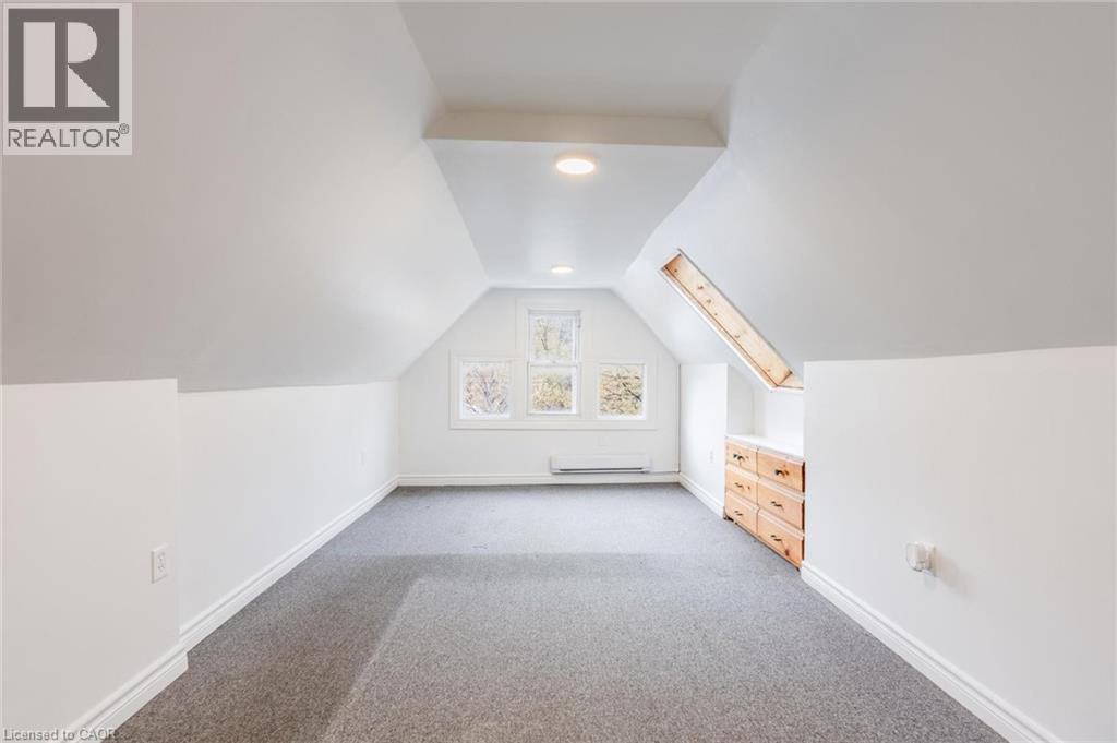 49 Myrtle Avenue, Hamilton, ON - Indoor Photo Showing Other Room