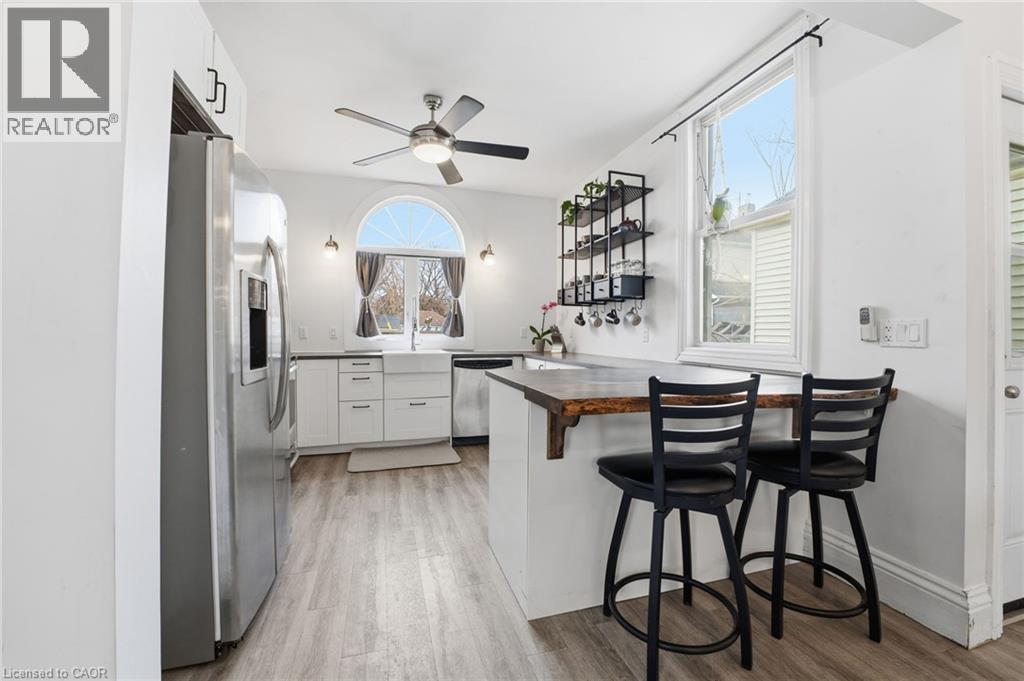 17 Minto Avenue, Hamilton, ON - Indoor