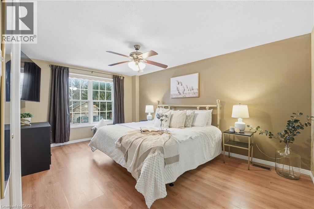 68 Fairlake Drive, Cambridge, ON - Indoor Photo Showing Bedroom