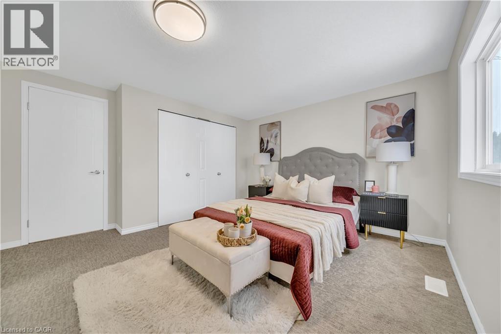 540 Mariner Drive, Waterloo, ON - Indoor Photo Showing Bedroom