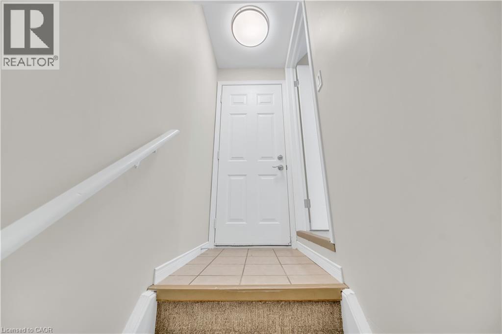 540 Mariner Drive, Waterloo, ON - Indoor Photo Showing Other Room