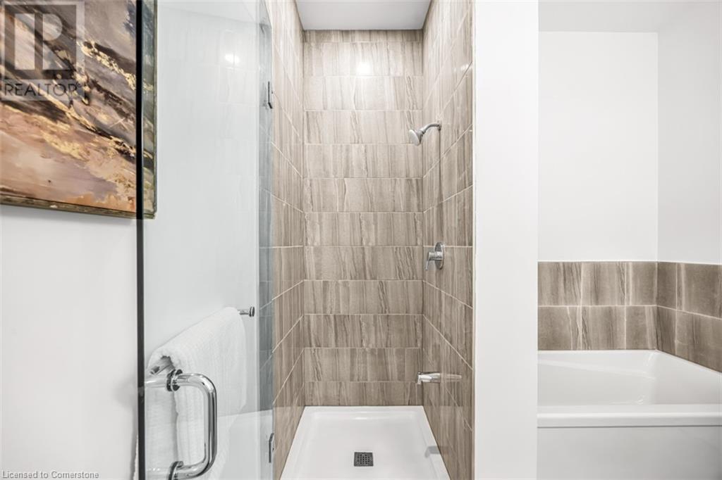 7549A Kalar Road Unit# 407, Niagara Falls, ON - Indoor Photo Showing Bathroom