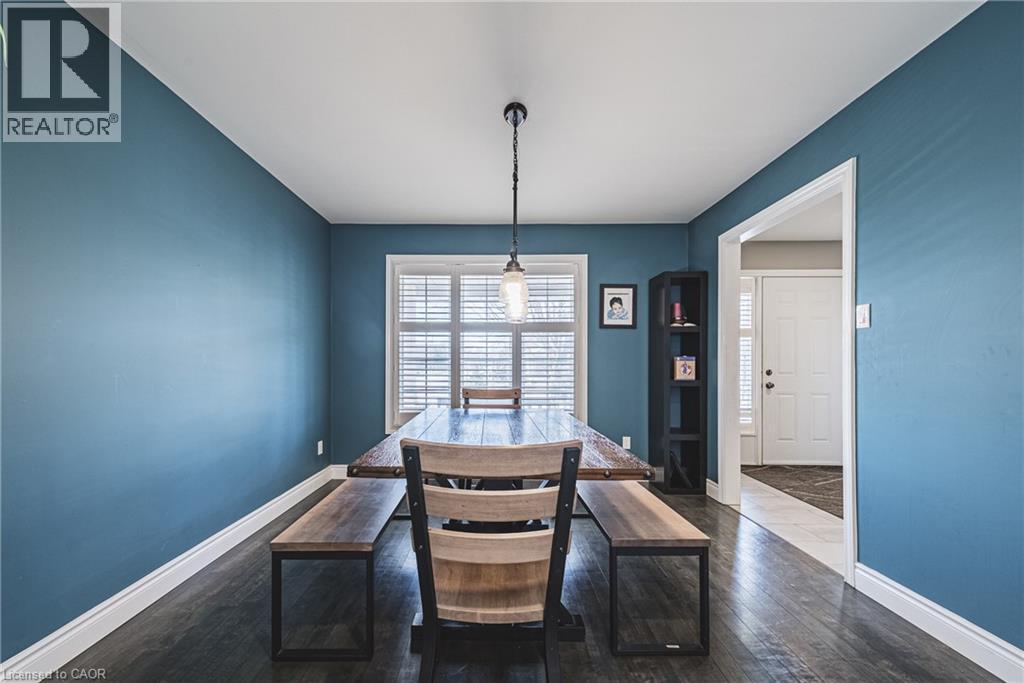 19 Liuna Court, Hamilton, ON - Indoor