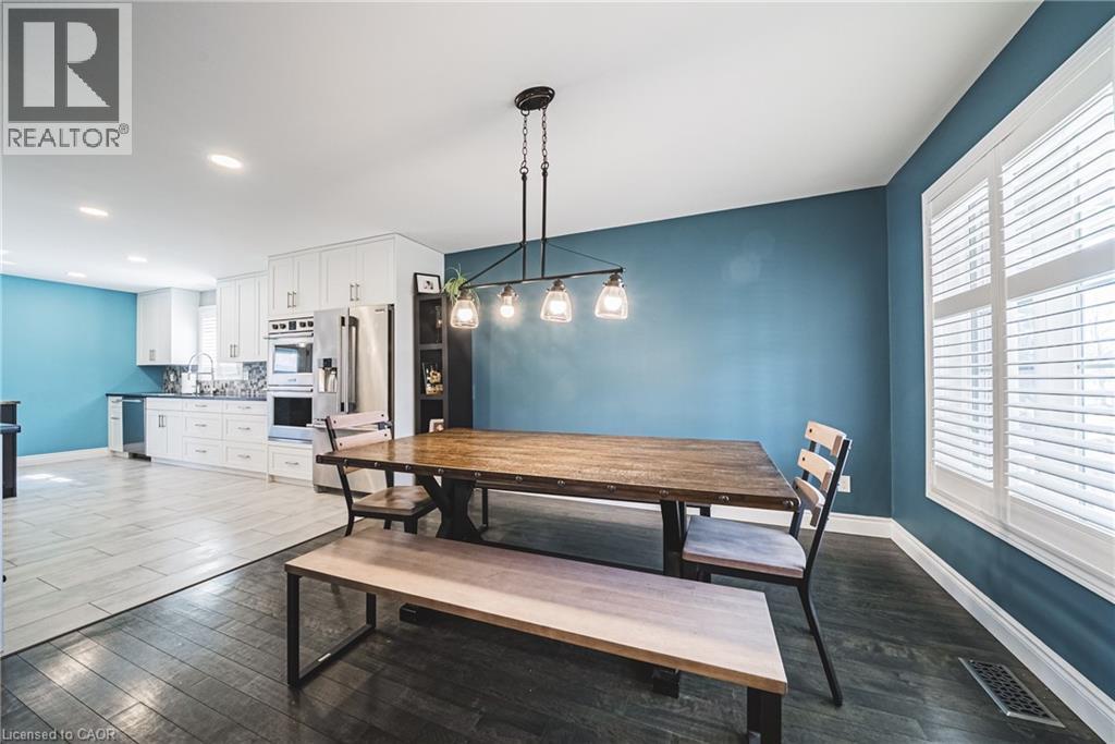 19 Liuna Court, Hamilton, ON - Indoor