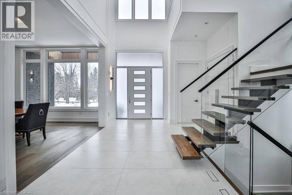 2284 Sideroad 1, Burlington, ON - Indoor Photo Showing Other Room