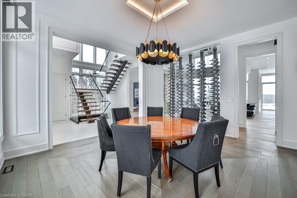 2284 Sideroad 1, Burlington, ON - Indoor Photo Showing Dining Room