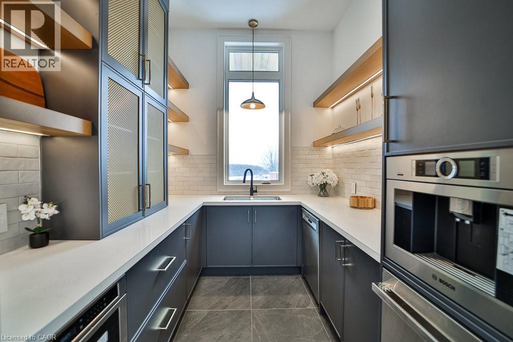 2284 Sideroad 1, Burlington, ON - Indoor Photo Showing Kitchen With Upgraded Kitchen