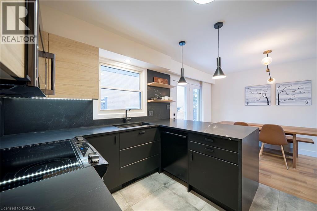 2 Grenada Drive, Simcoe, ON - Indoor Photo Showing Kitchen
