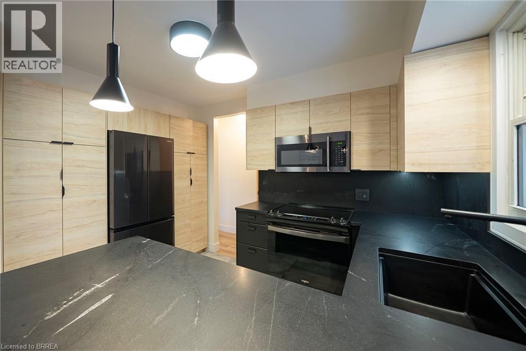2 Grenada Drive, Simcoe, ON - Indoor Photo Showing Kitchen