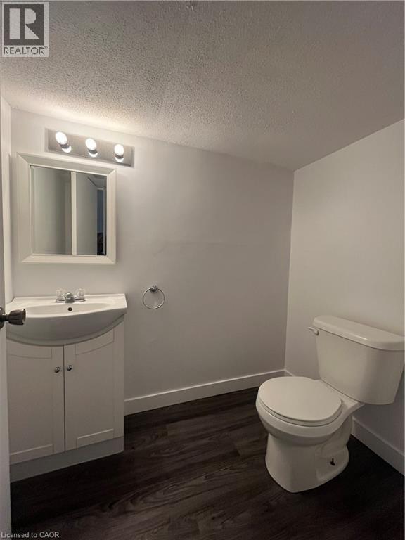 121 Markwood Drive, Kitchener, ON - Indoor Photo Showing Bathroom